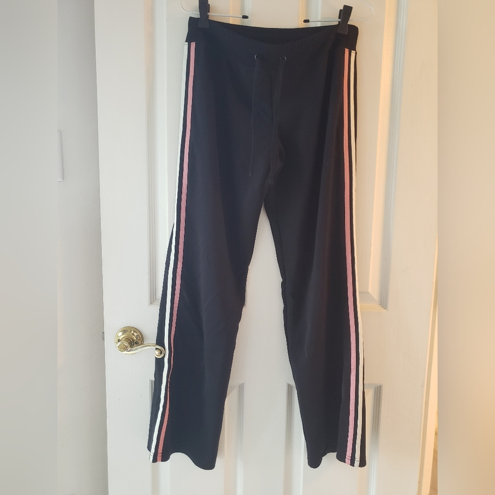 A NWOT pair of NY & company striped pants